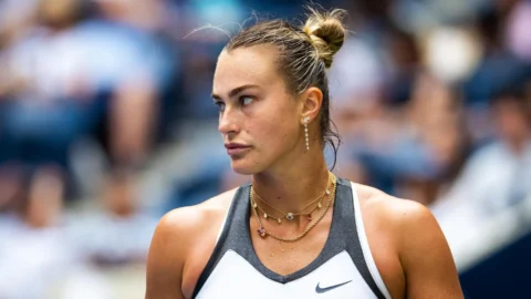 El glamour en el tenis: Collares de diamantes, joyas valiosas y estilismo al maximo en la entrega del US Open