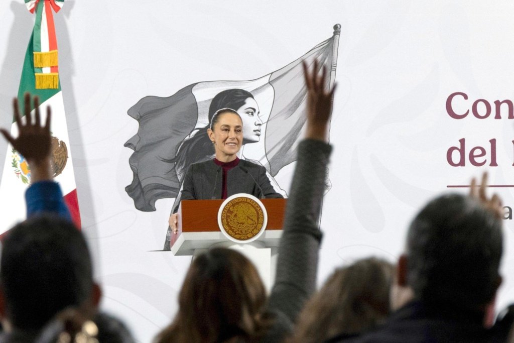 México registra un crecimiento económico modesto, pero Sheinbaum destaca la solidez de su base financiera y apuntalará medidas para impulsar el crecimiento sostenible.