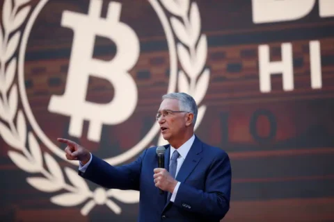 "La Justicia vs La Política: El Enredo Judicial que Cuestiona la Legitimidad de la Acusación contra Salinas Pliego"