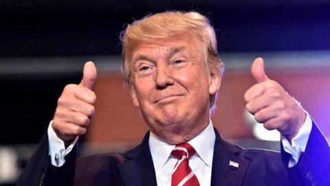 Trump impone arancel del 25% a países que compren bienes a Irán