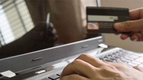 Da a conocer Francia el posible robo de datos de 1.2 millones de cuentas bancarias