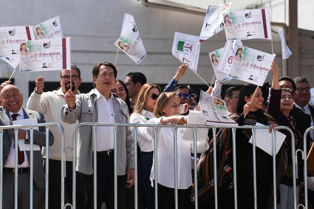 Mario Delgado da banderazo de salida de los primeros 28millones de Libros de Texto Gratuitos – La Crónica de Hoy