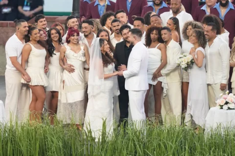La boda durante espectáculo de medio tiempo del Super Bowl fue real