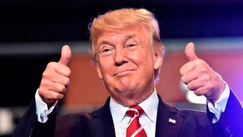 Revela encuesta que solo el 36% de estadounidenses aprueban la labor de Trump