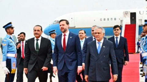Delegación de EEUU llega a Pakistán para negociar paz con Irán; es liderada por JD Vance