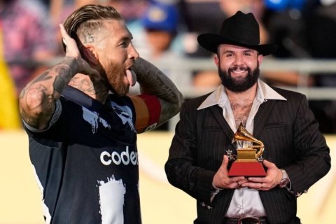 Carin León sería una de las consecuencias por las que Sergio Ramos salió por la puerta de atrás de Rayados de Monterrey