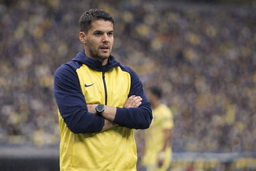 El motivo por el que el América frenó el fichaje de Larcamón antes de la llegada de Jardine