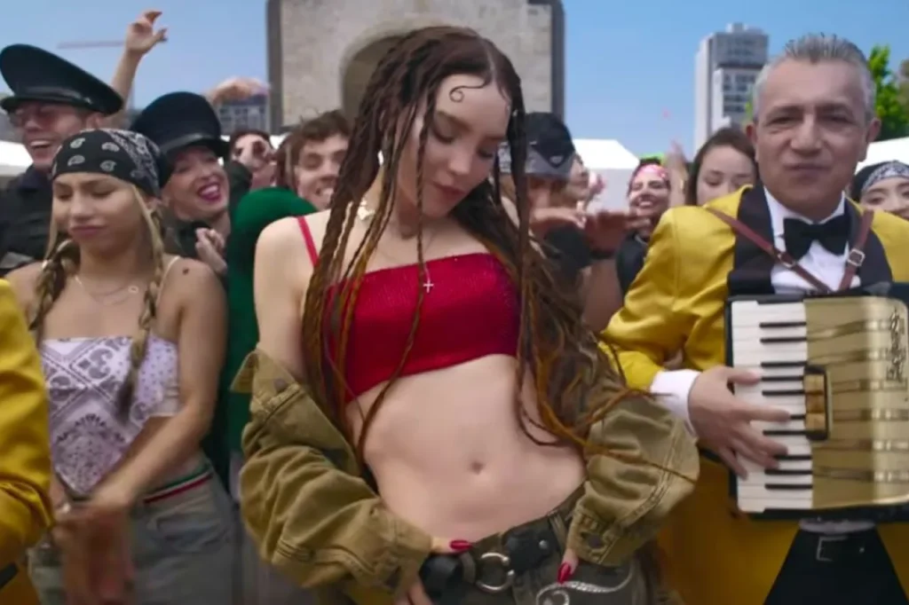 Presentan Belinda y Los Ángeles Azules tema para el Mundial 2026