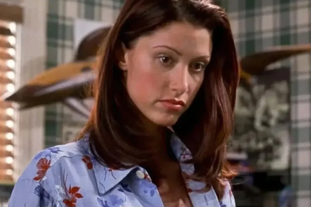 Abre Shannon Elizabeth cuenta en plataforma de contenido